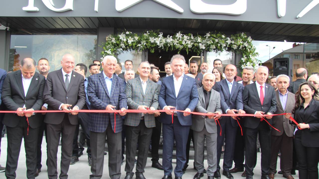 NG Kütahya Seramik NG Stone markasının da yer aldığı Konya Showroom’u açıldı